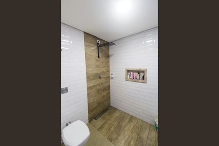 Casa para alugar com 100m², 2 quartos e 2 vagas Casa para alugar com 100m², 2 quartos e 2 vagasBanheiro