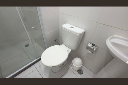 Apartamento à venda com 77m², 1 quarto e 2 vagas Apartamento à venda com 77m², 1 quarto e 2 vagasBanheiro