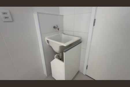 Apartamento à venda com 77m², 1 quarto e 2 vagas Apartamento à venda com 77m², 1 quarto e 2 vagasStudio