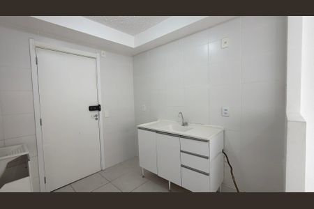 Apartamento à venda com 77m², 1 quarto e 2 vagas Apartamento à venda com 77m², 1 quarto e 2 vagasStudio