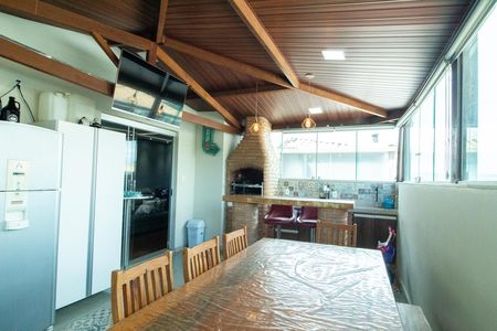 Apartamento à venda com 100m², 3 quartos e 1 vaga Apartamento à venda com 100m², 3 quartos e 1 vagaCobertura- Área Gourmet