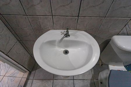 Casa para alugar com 25m², 1 quarto e sem vaga Casa para alugar com 25m², 1 quarto e sem vagaBanheiro
