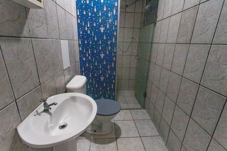 Banheiro  de casa para alugar com 1 quarto, 25m² em Vila Missionaria, São Paulo