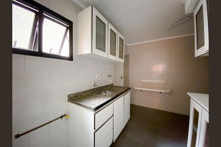 Apartamento para alugar com 70m², 2 quartos e 2 vagas Apartamento para alugar com 70m², 2 quartos e 2 vagasCozinha