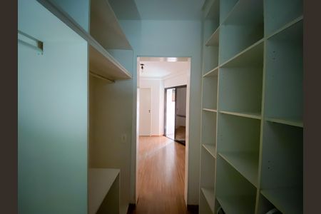 Apartamento para alugar com 70m², 2 quartos e 2 vagas Apartamento para alugar com 70m², 2 quartos e 2 vagasCloset Suíte