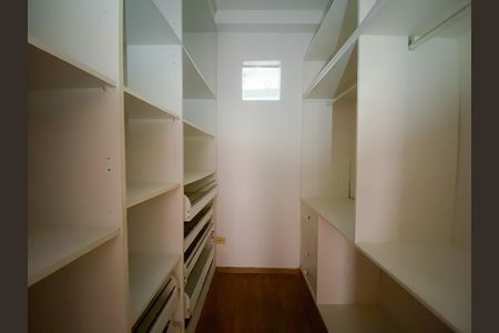 Apartamento para alugar com 70m², 2 quartos e 2 vagas Apartamento para alugar com 70m², 2 quartos e 2 vagasCloset Suíte