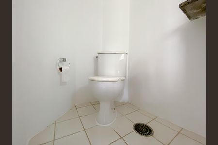 Apartamento para alugar com 70m², 2 quartos e 2 vagas Apartamento para alugar com 70m², 2 quartos e 2 vagasBanheiro Suíte 2