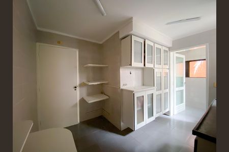 Apartamento para alugar com 70m², 2 quartos e 2 vagas Apartamento para alugar com 70m², 2 quartos e 2 vagasCozinha