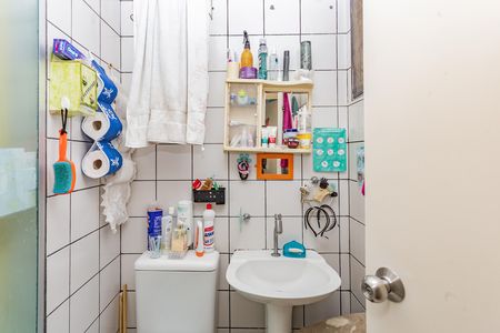 Apartamento para alugar com 55m², 2 quartos e 1 vaga Apartamento para alugar com 55m², 2 quartos e 1 vagaBanheiro