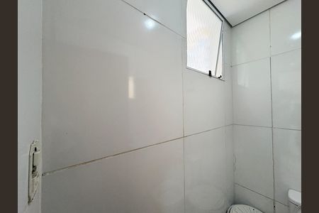 Casa à venda com 270m², 3 quartos e 1 vaga Casa à venda com 270m², 3 quartos e 1 vagaLavabo - Salão de festas