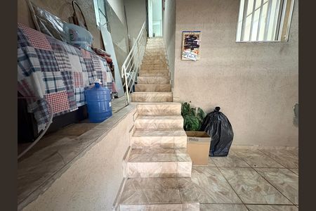 Casa à venda com 270m², 3 quartos e 1 vaga Casa à venda com 270m², 3 quartos e 1 vagaEntrada