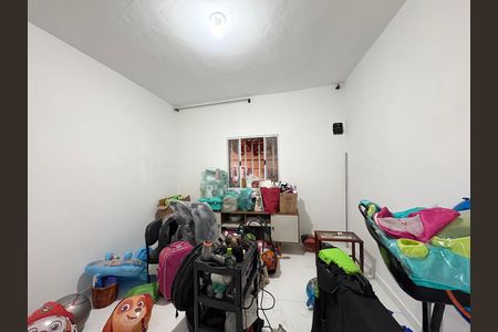 Casa à venda com 270m², 3 quartos e 1 vaga Casa à venda com 270m², 3 quartos e 1 vagaQuarto de Serviço