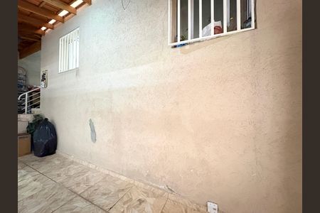 Casa à venda com 270m², 3 quartos e 1 vaga Casa à venda com 270m², 3 quartos e 1 vagaGaragem