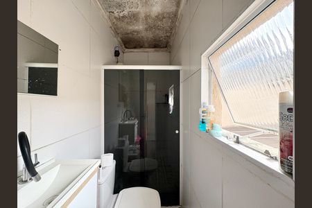 Casa à venda com 270m², 3 quartos e 1 vaga Casa à venda com 270m², 3 quartos e 1 vagaBanheiro