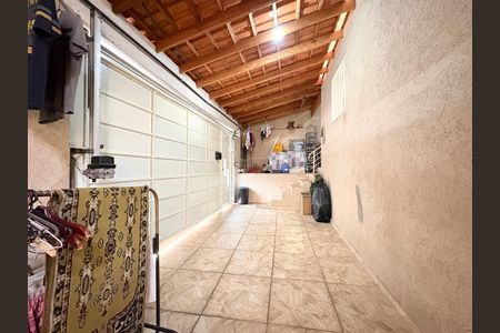 Casa à venda com 270m², 3 quartos e 1 vaga Casa à venda com 270m², 3 quartos e 1 vagaGaragem