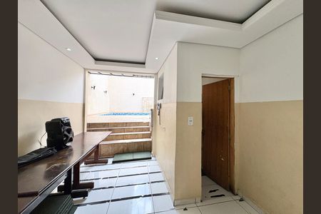 Casa à venda com 270m², 3 quartos e 1 vaga Casa à venda com 270m², 3 quartos e 1 vagaSalão de Festas