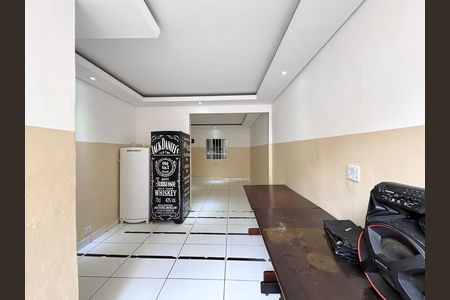 Casa à venda com 270m², 3 quartos e 1 vaga Casa à venda com 270m², 3 quartos e 1 vagaSalão de Festas