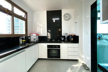 Apartamento à venda com 87m², 3 quartos e 2 vagas Apartamento à venda com 87m², 3 quartos e 2 vagasCozinha