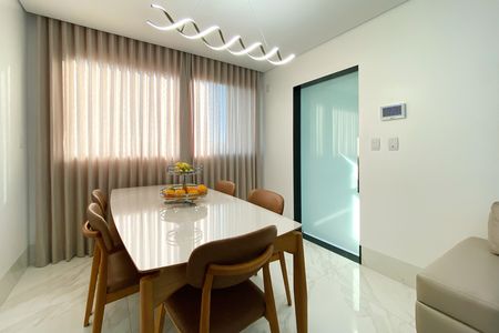Apartamento à venda com 87m², 3 quartos e 2 vagas Apartamento à venda com 87m², 3 quartos e 2 vagasSala de Jantar