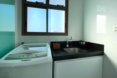 Apartamento à venda com 87m², 3 quartos e 2 vagas Apartamento à venda com 87m², 3 quartos e 2 vagasÁrea de Serviço