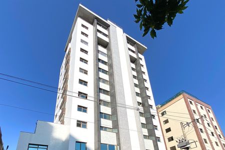 Apartamento à venda com 87m², 3 quartos e 2 vagas Apartamento à venda com 87m², 3 quartos e 2 vagasFachada