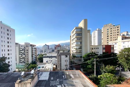 Vista da Suite de apartamento à venda com 3 quartos, 87m² em bairro São Pedro , Belo Horizonte