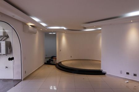 Apartamento para alugar com 4 quartos, 170m² em Indianópolis, São Paulo
