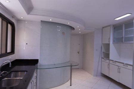 Apartamento para alugar com 4 quartos, 170m² em Indianópolis, São Paulo