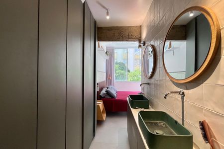 Apartamento à venda com 80m², 1 quarto e sem vagaBanheiro da Suíte