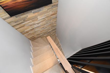 Apartamento à venda com 96m², 2 quartos e 2 vagasEscadas