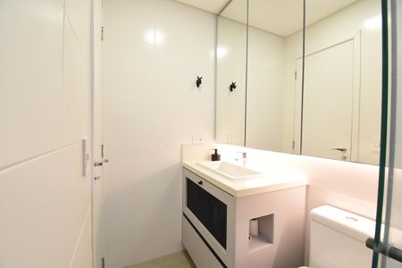 Apartamento à venda com 96m², 2 quartos e 2 vagasBanheiro 2