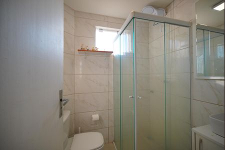 Banheiro da Suíte de apartamento para alugar com 1 quarto, 77m² em Ingleses do Rio Vermelho, Florianópolis