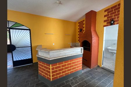 Casa à venda com 327m², 4 quartos e 1 vagaChurrasqueira