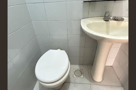 Casa à venda com 327m², 4 quartos e 1 vagaLavabo 1