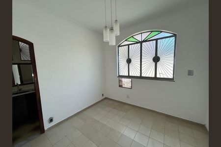 Casa à venda com 327m², 4 quartos e 1 vagaSuíte 2