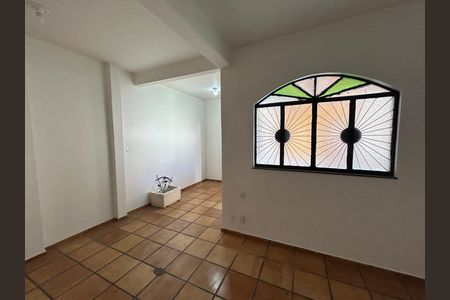 Casa à venda com 327m², 4 quartos e 1 vagaQuarto 