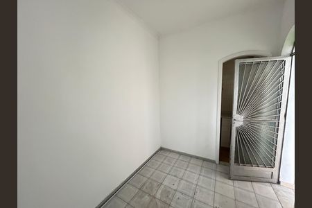 Casa à venda com 327m², 4 quartos e 1 vagaQuarto de Serviço