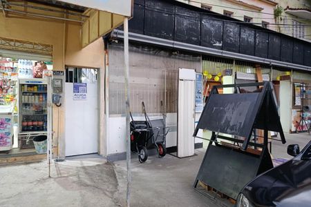 Casa para alugar com 82m², 2 quartos e sem vaga Casa para alugar com 82m², 2 quartos e sem vagaFachada