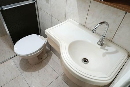 Casa para alugar com 82m², 2 quartos e sem vaga Casa para alugar com 82m², 2 quartos e sem vagaBanheiro