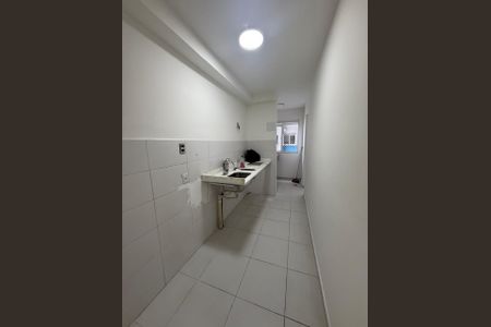 Cozinha de apartamento para alugar com 3 quartos, 75m² em Mutondo, São Gonçalo