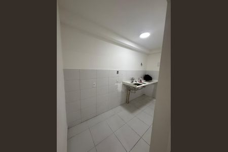 Cozinha de apartamento para alugar com 3 quartos, 75m² em Mutondo, São Gonçalo