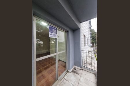 Apartamento à venda com 57m², 2 quartos e 1 vaga Apartamento à venda com 57m², 2 quartos e 1 vagaPlaca