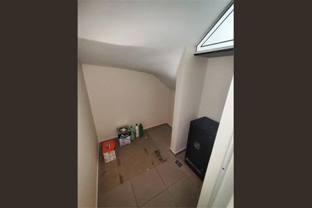Casa à venda com 3 quartos, 180m² em Vila Camilópolis, Santo André