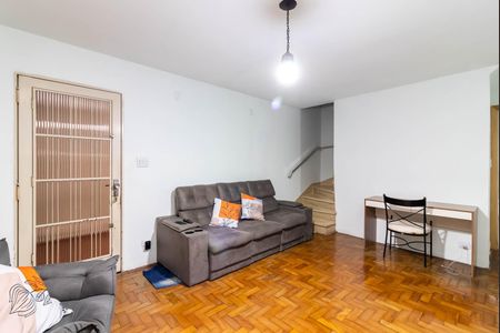 Casa à venda com 100m², 2 quartos e 4 vagas Casa à venda com 100m², 2 quartos e 4 vagasSala