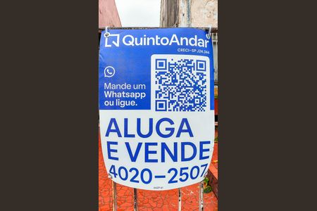 Casa à venda com 100m², 2 quartos e 4 vagas Casa à venda com 100m², 2 quartos e 4 vagasAHZP-81