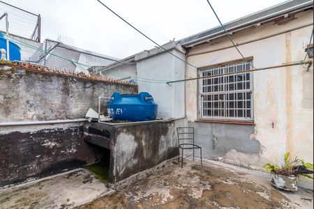 Casa à venda com 100m², 2 quartos e 4 vagas Casa à venda com 100m², 2 quartos e 4 vagasQuintal Superior