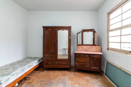 Casa à venda com 100m², 2 quartos e 4 vagas Casa à venda com 100m², 2 quartos e 4 vagasQuarto 2