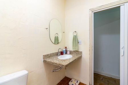 Casa à venda com 100m², 2 quartos e 4 vagas Casa à venda com 100m², 2 quartos e 4 vagasBanheiro 1