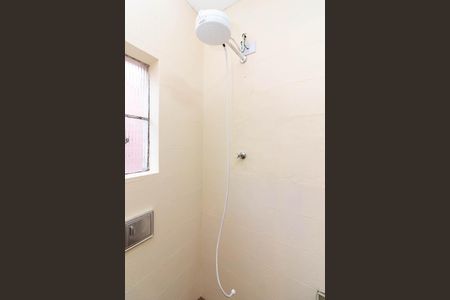 Casa à venda com 100m², 2 quartos e 4 vagas Casa à venda com 100m², 2 quartos e 4 vagasBanheiro 1