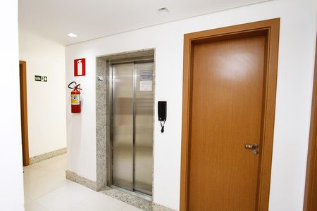 Apartamento à venda com 105m², 3 quartos e 2 vagaselevador